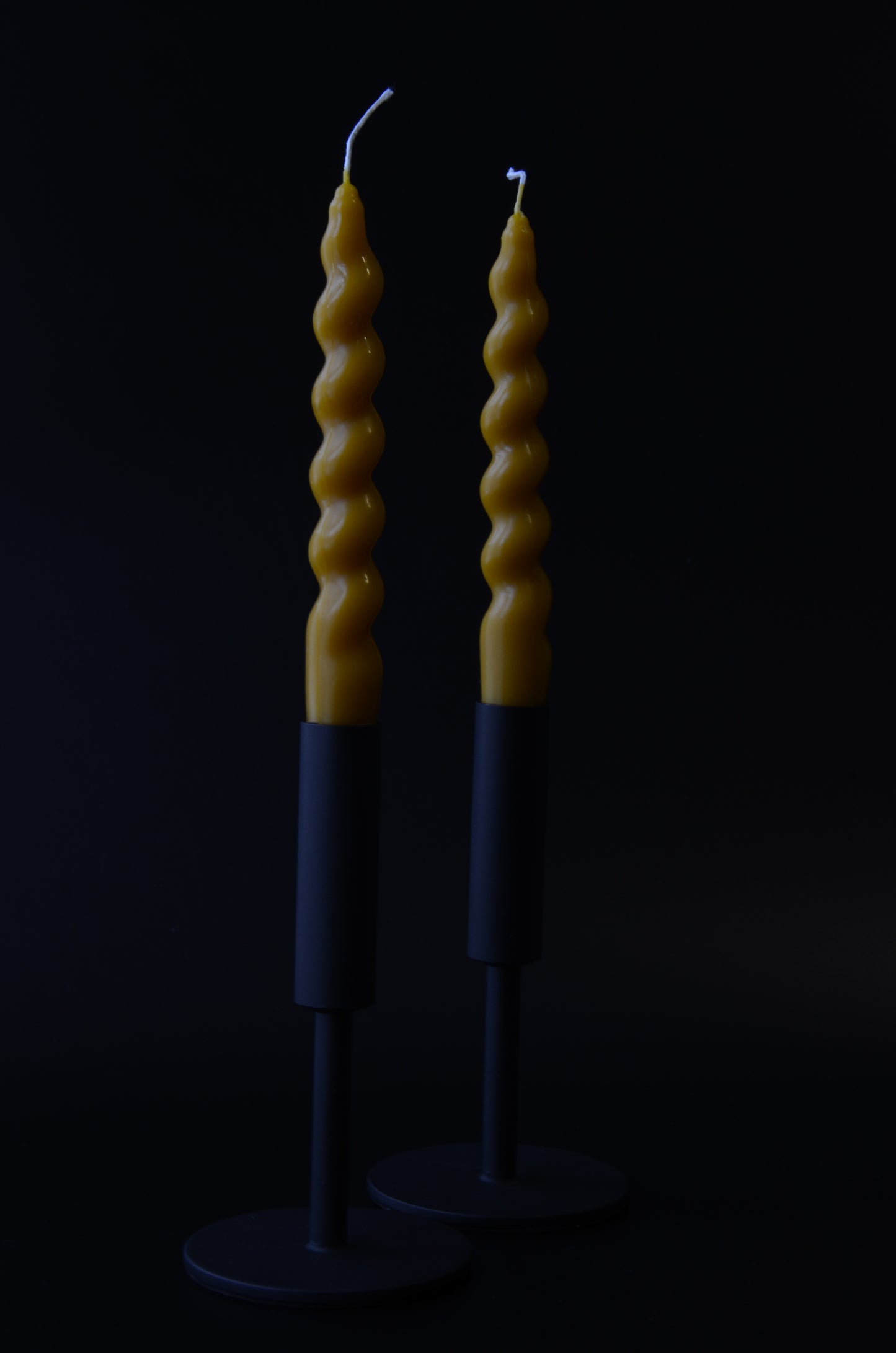 BEESWAX TWISTED TAPER